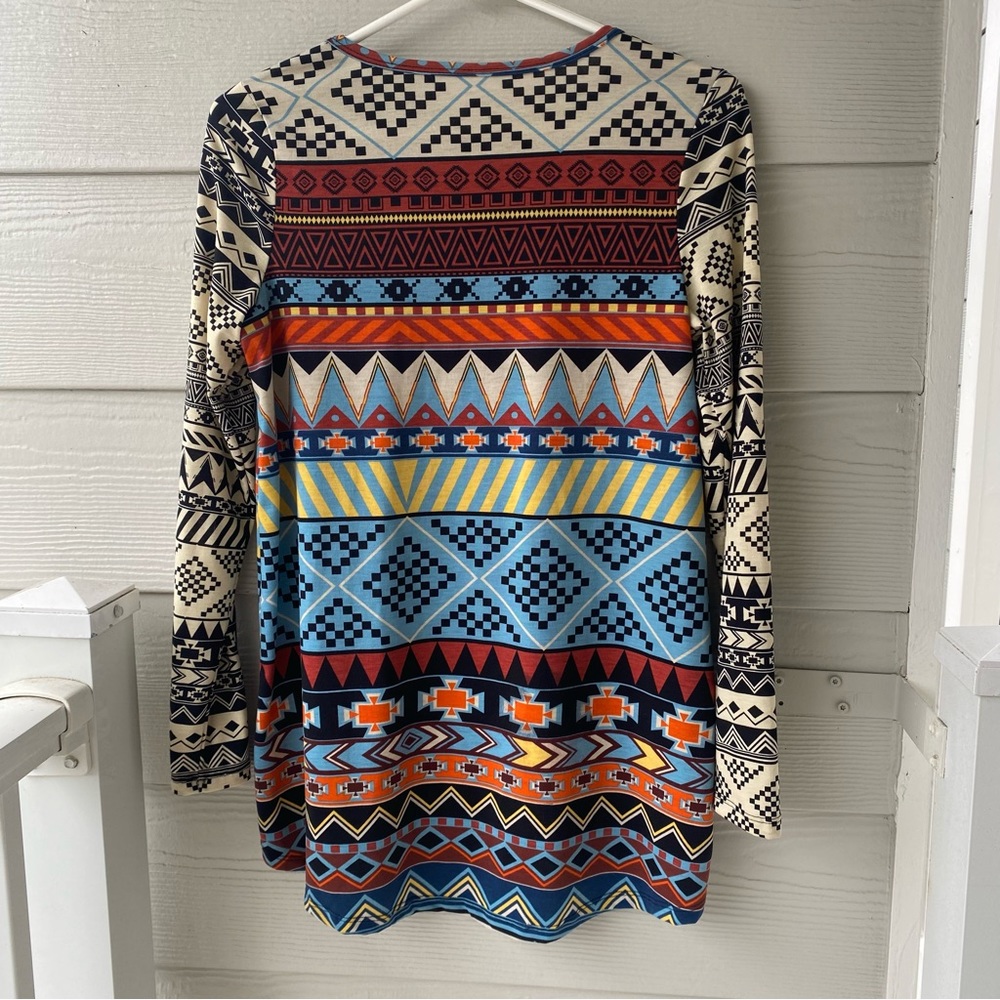 LULAROE Aztec Print Long Sleeved Tee - Picture 3 of 7